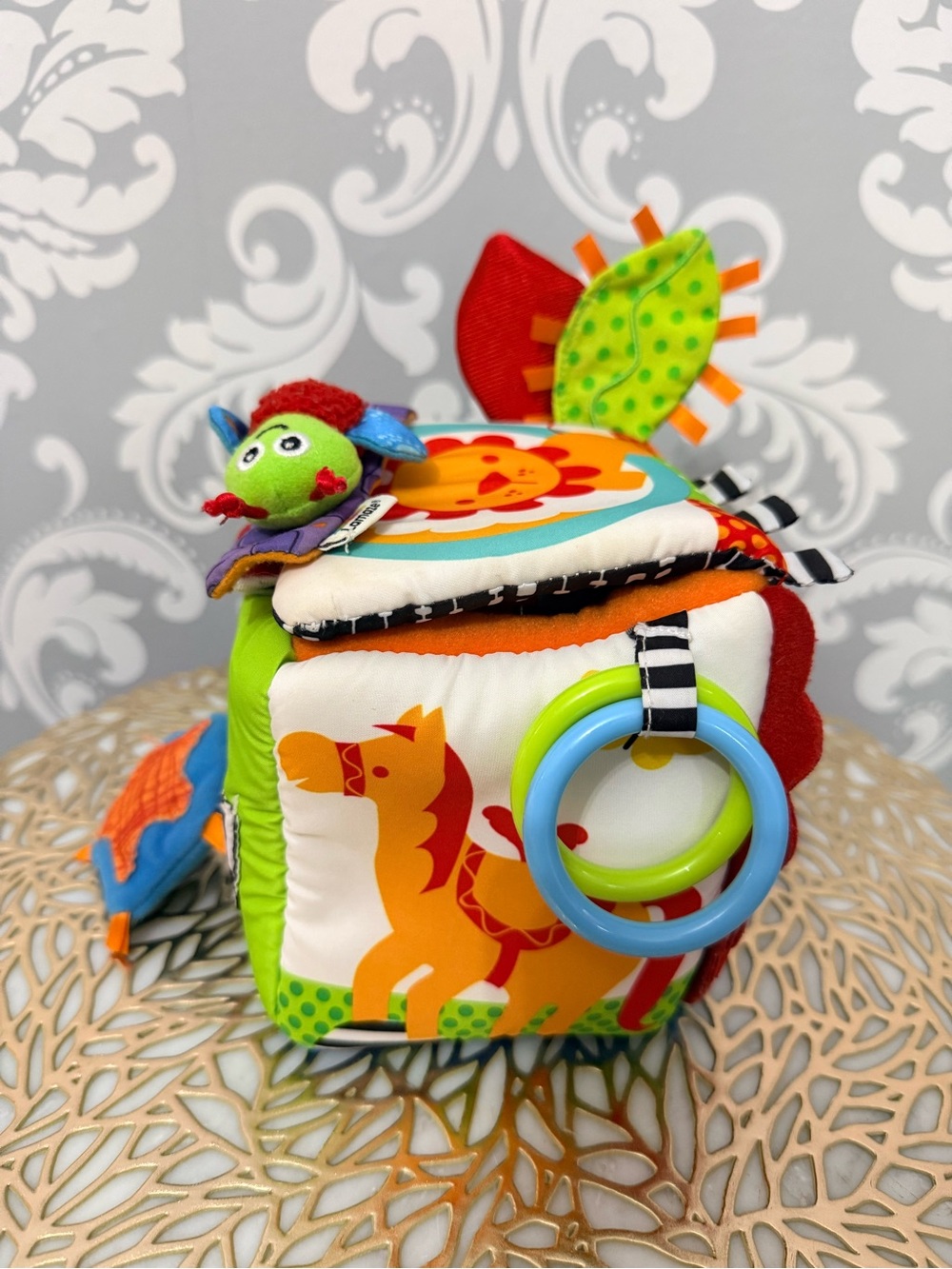 💫4/$25 • • Infantino Big Top Discovery Cube